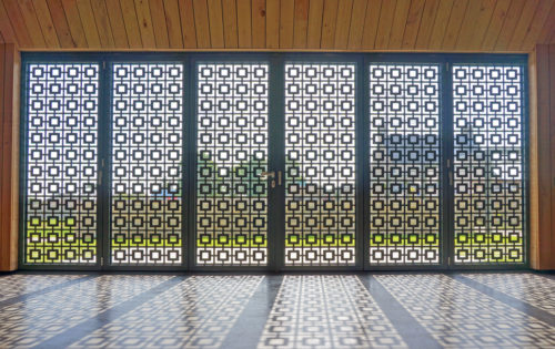 Cimetière de Flamanville - maison des cérémonies - Atelier Cosme Architecture - la paroi-résille accordéon