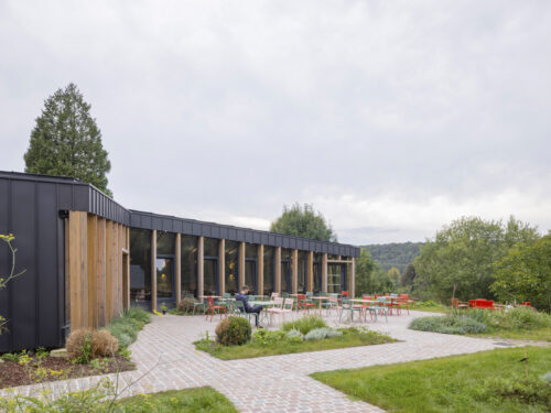 Photo extérieure Le Skali vue de la terrasse du restaurant
Atelier Cosme Architecture - Crédit photo : Guillaume Guérin